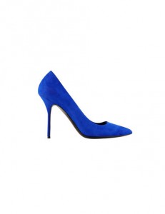 Les stilettos bleu électrique de Pierre Hardy.